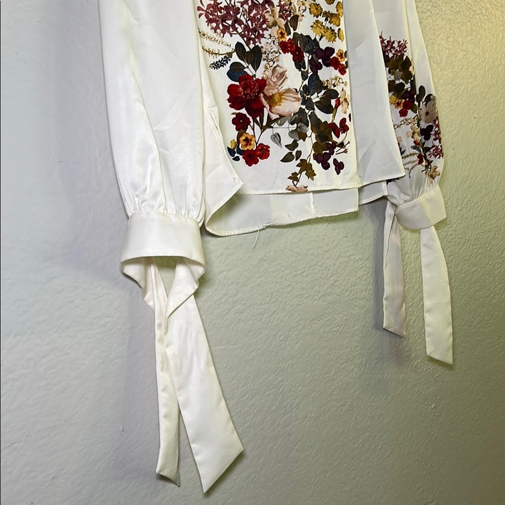 Floral Print Women's Top - Picture 4 of 11